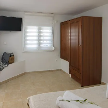 Marita House Sea View *