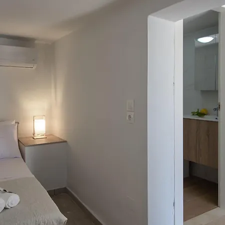 Marita House Sea View *