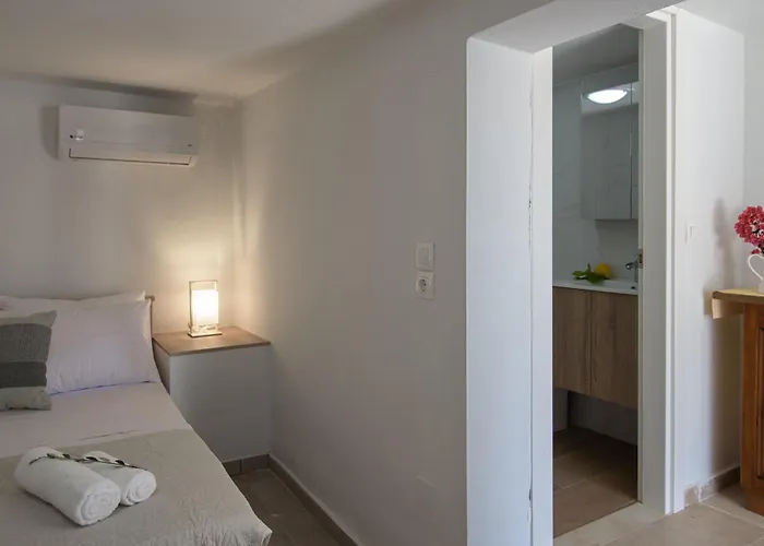 Marita House Sea View *