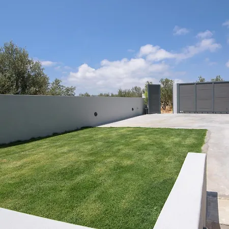 Marita House Sea View