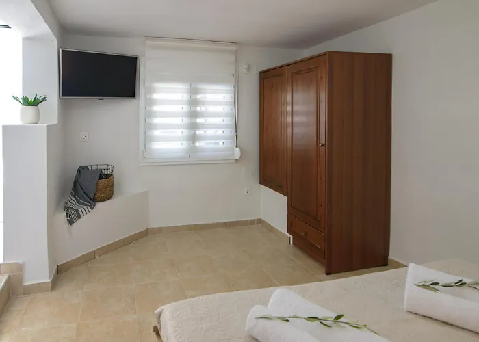 Marita House Sea View *